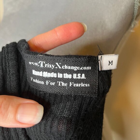 Sweater Knit Button Shirt Size Medium Short Sleeve Crop Top Cut Out Womens 90s S - Picture 9 of 9